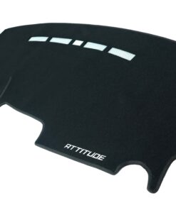 Cubretablero para Chrysler–Dodge Attitude 2015–2024 con detalle del bordado