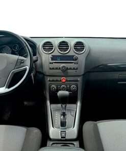 Vista interior del vehículo Chevrolet Captiva 2006–2015 como referecia