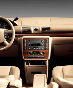 Vista interior del vehículo Ford Fresstar 2004–2007 como referencia