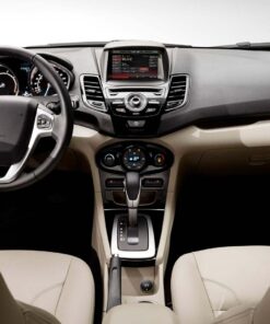 Vista interior del vehículo Ford Fiesta 2011–2016 como referencia