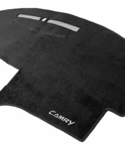 Cubretablero para Toyota Camry 2007–2011 detalle del bordado