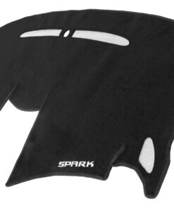 Cubretablero para Chevrolet Spark Classic 2011–2018 detalle del bordado