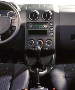 Vista interior del vehículo Ford Ecosport 2004–2007 como referencia