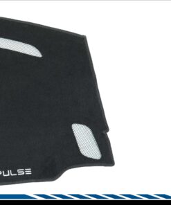 Cubretablero premium para Fiat Pulse 2023–2025 detalle del bordado