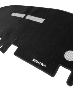 Cubretablero para Nissan Sentra Custom 2007–2012 detalle del bordado