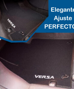 Tapetes de piso para para Nissan Versa 2020–2026 instalado al interior del vehículo