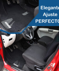 Tapetes de piso para para Suzuki Ibiza 2017–2024 instalado al interior del vehículo