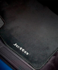 Tapetes de piso para para Volkswagen Jetta A3 1993–1999 instalado al interior del vehículo