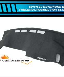 Cubretablero premium para Chrysler–Dodge Attitude 2025–2026 con protección UV.